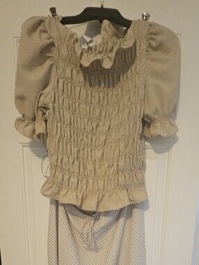 H&M Beige Shirred Puff Sleeve Blouse